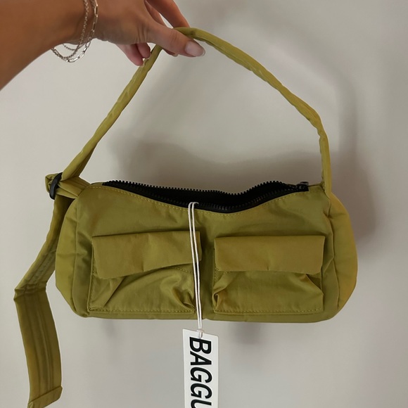 NWT BAGGU Lemongrass Cargo Shoulder Bag - Picture 1 of 3